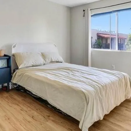 Apartment Honey Sweet Lucky Garden Grove